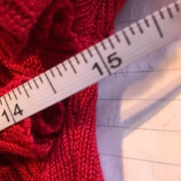 Cold Shoulder Ruffle Top - Picture 12 of 12